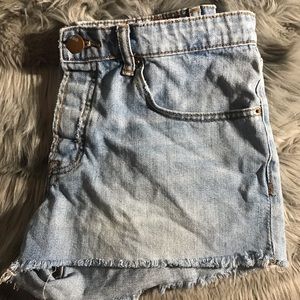 BDG WOMENS BOYFRIEND DISTRESSED SHORTS